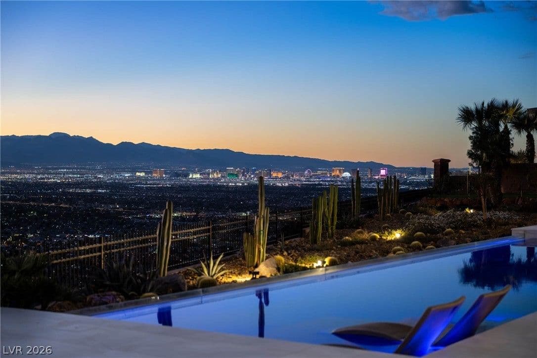 531 Cityview Ridge Drive photo 3