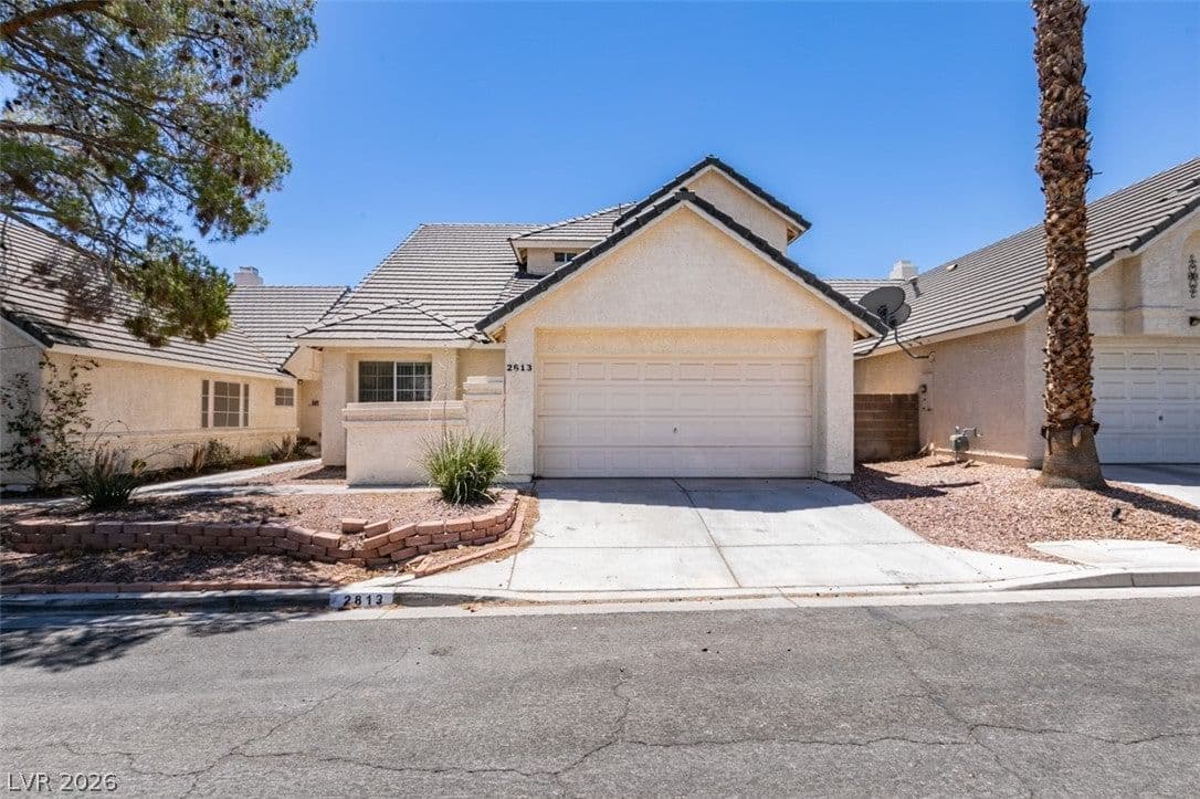 2813 Albemarle Way photo 2