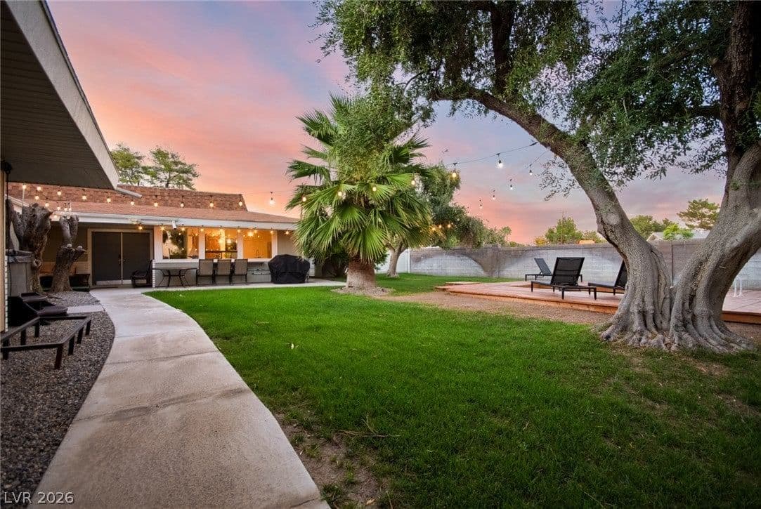 5710 Madre Mesa Drive