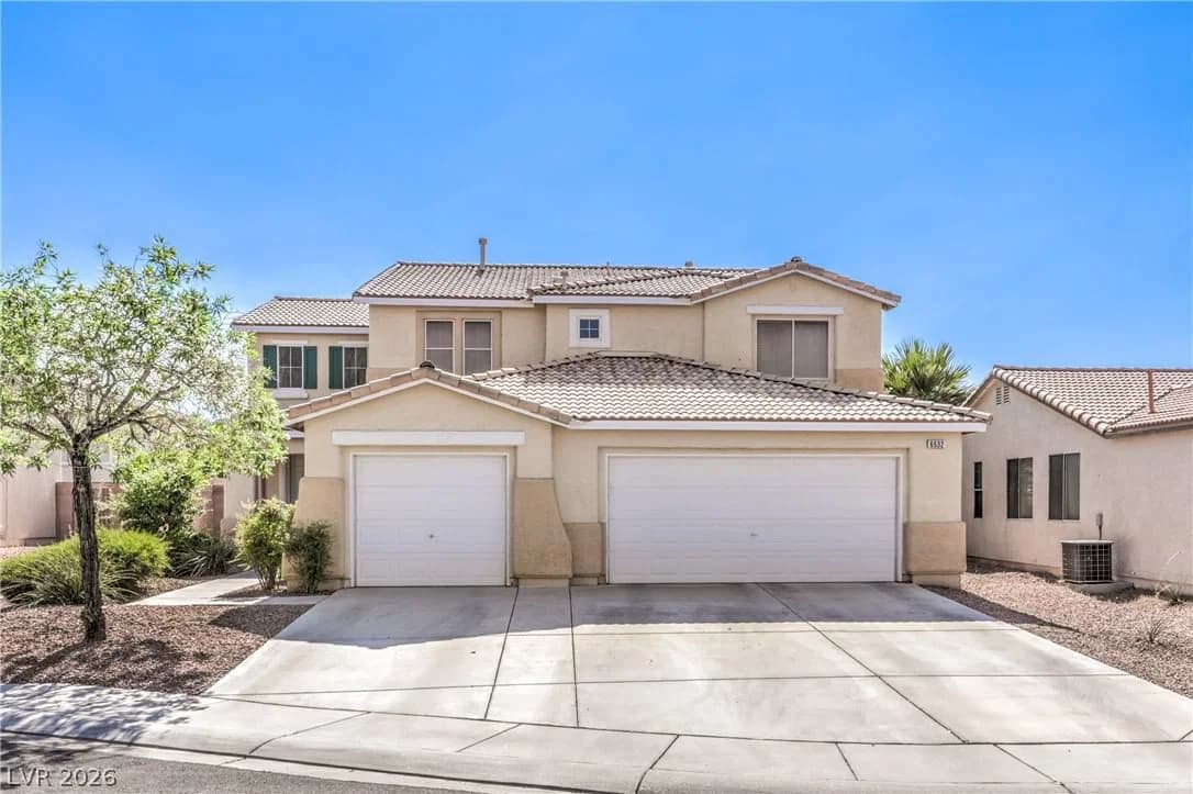 6532 Giant Oak Street photo 2