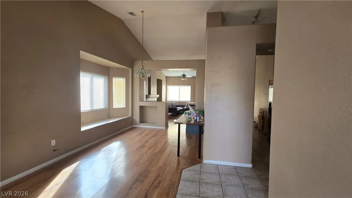 1563 Pimlico Hills Street photo 4