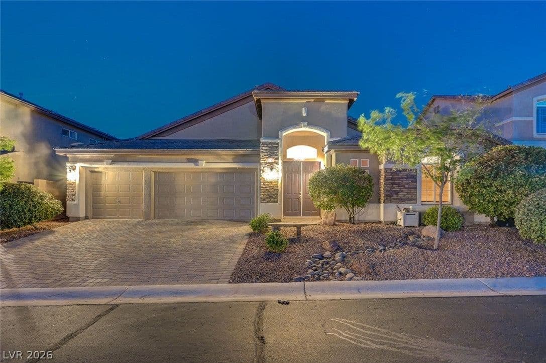 10093 Golden Bluff Avenue photo 2