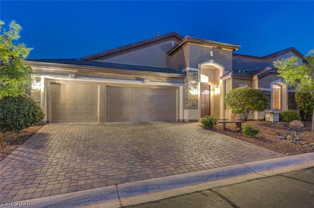 10093 Golden Bluff Avenue photo 3