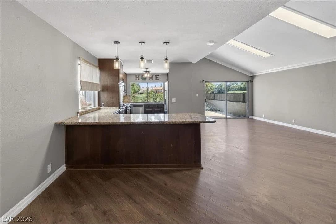 3137 Bel Air Drive photo 5