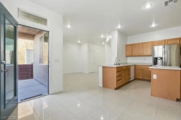 7369 Chrome Hill Street photo 4