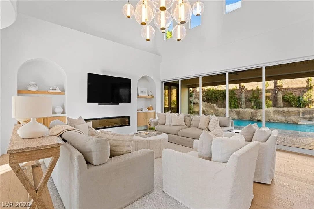 1705 Cypress Manor Drive photo 3