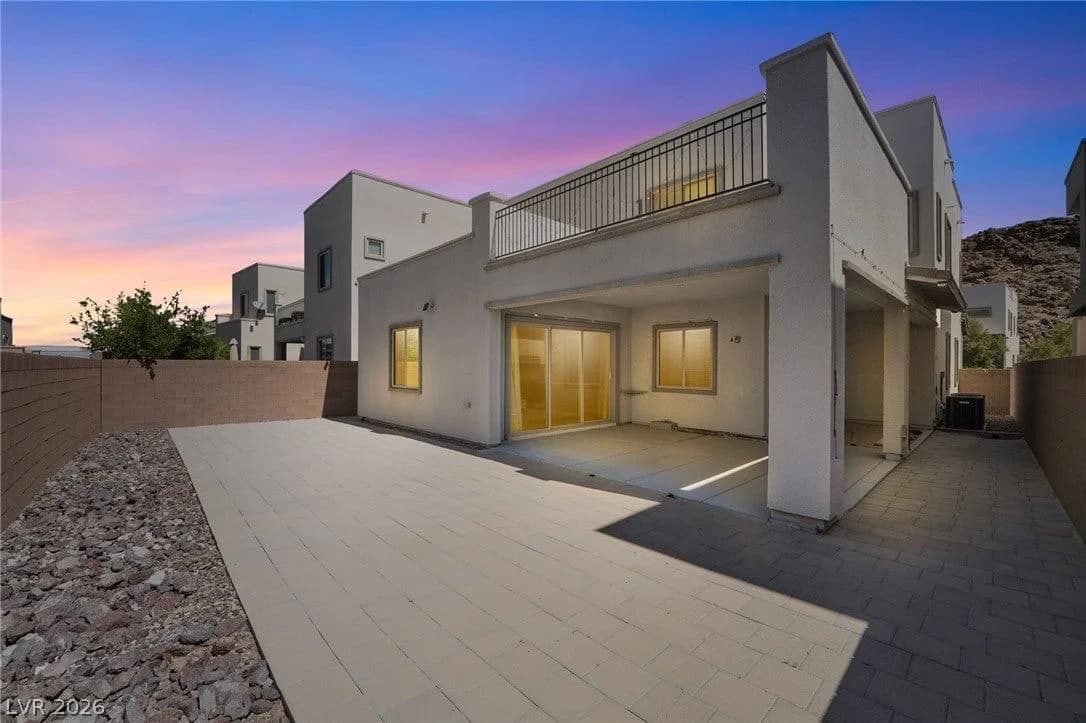 813 Horizon Canyon Drive photo 2