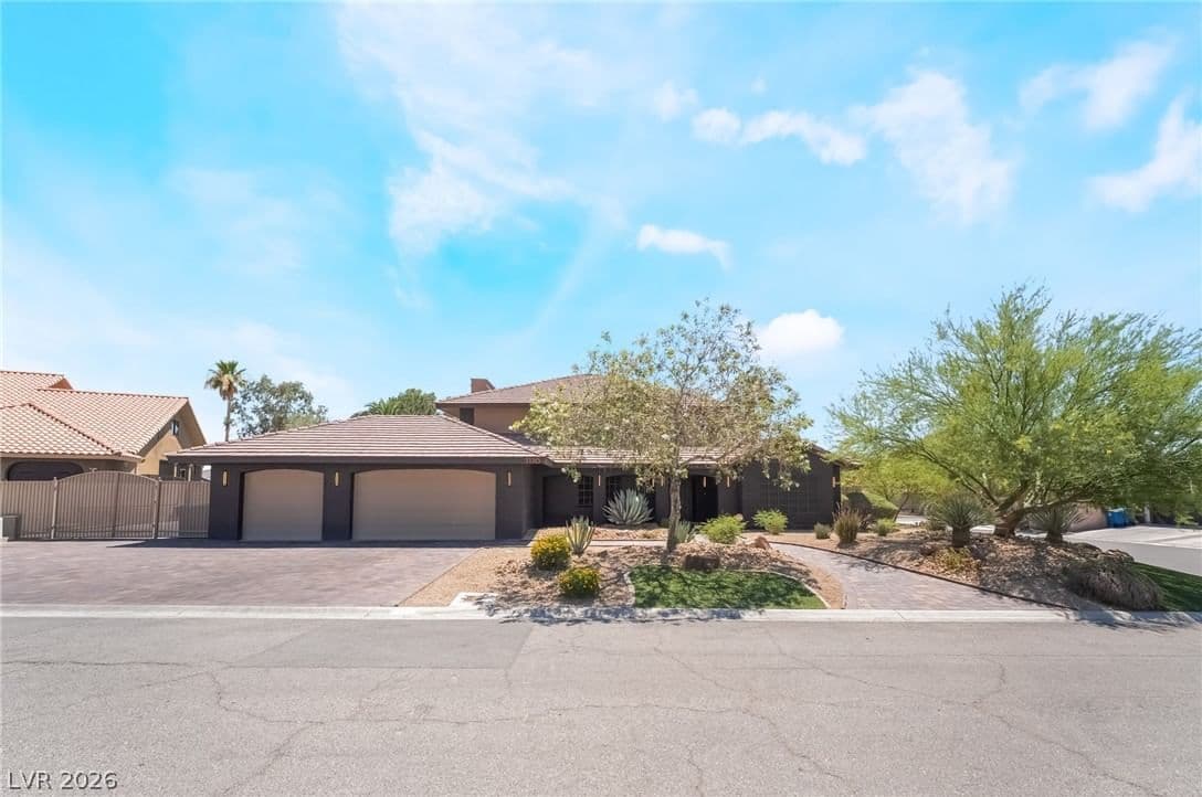 3130 Appleblossom Circle photo 3