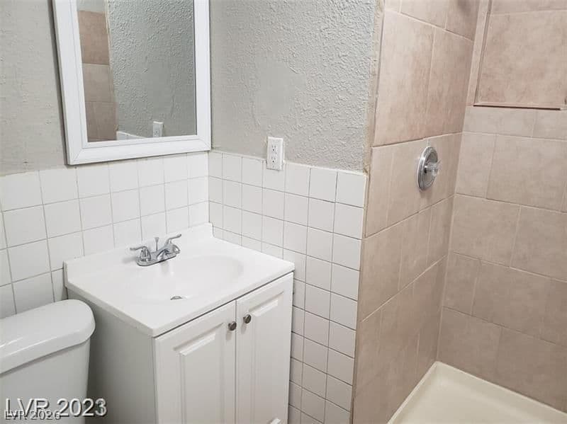 2536 Carroll Street photo 5