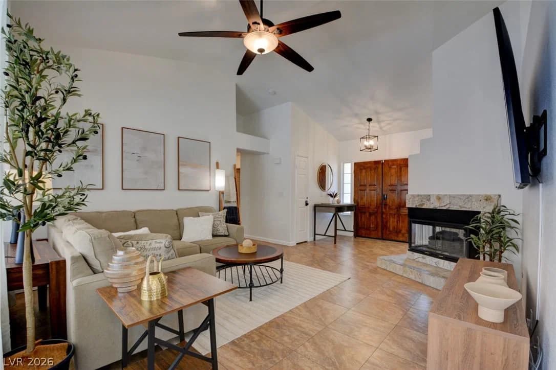 2729 Pinewood Avenue photo 4