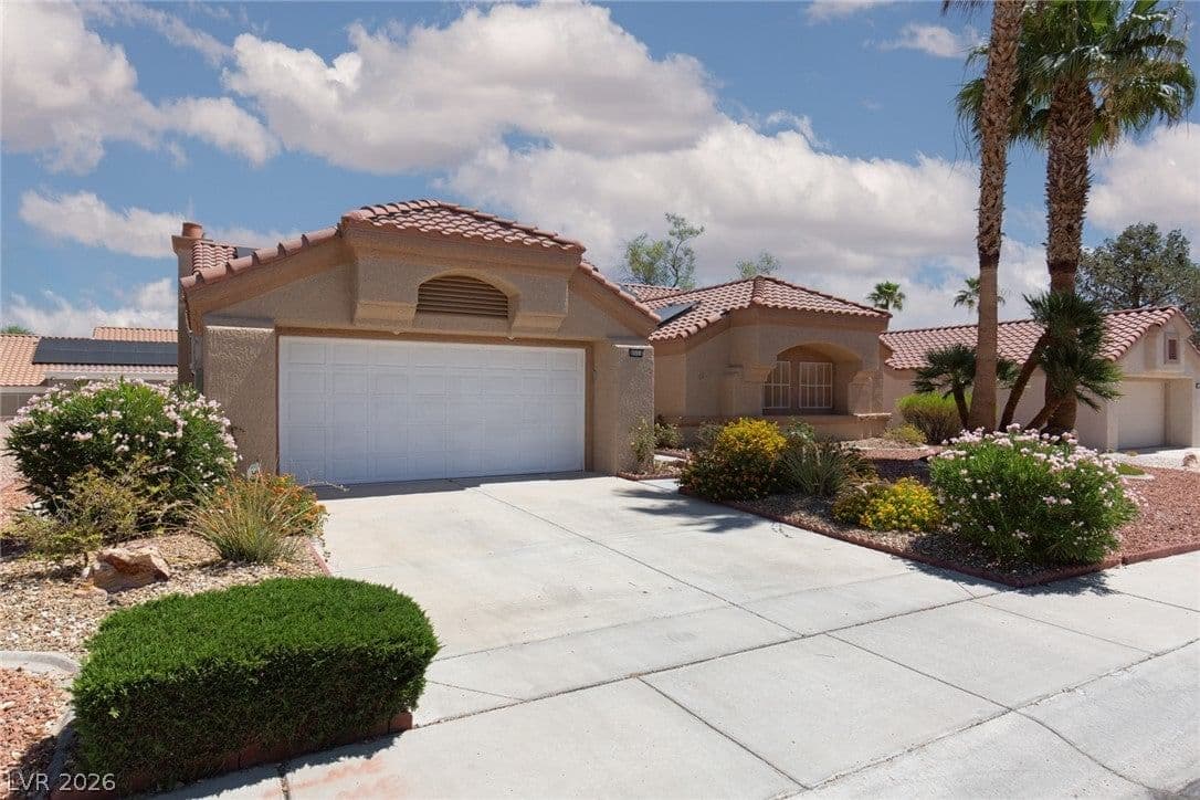 8604 Linderwood Drive photo 4