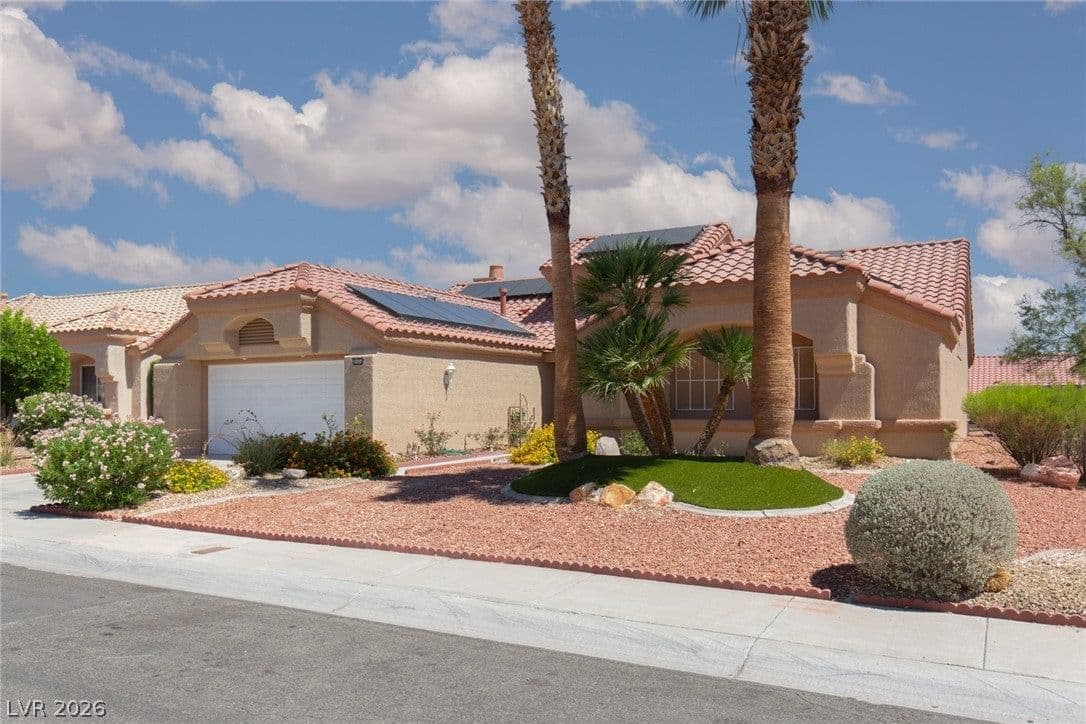 8604 Linderwood Drive photo 3