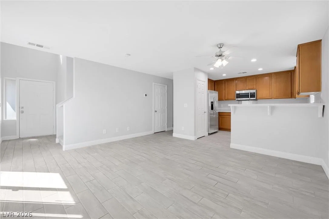 3314 Villa Fiori Avenue photo 4