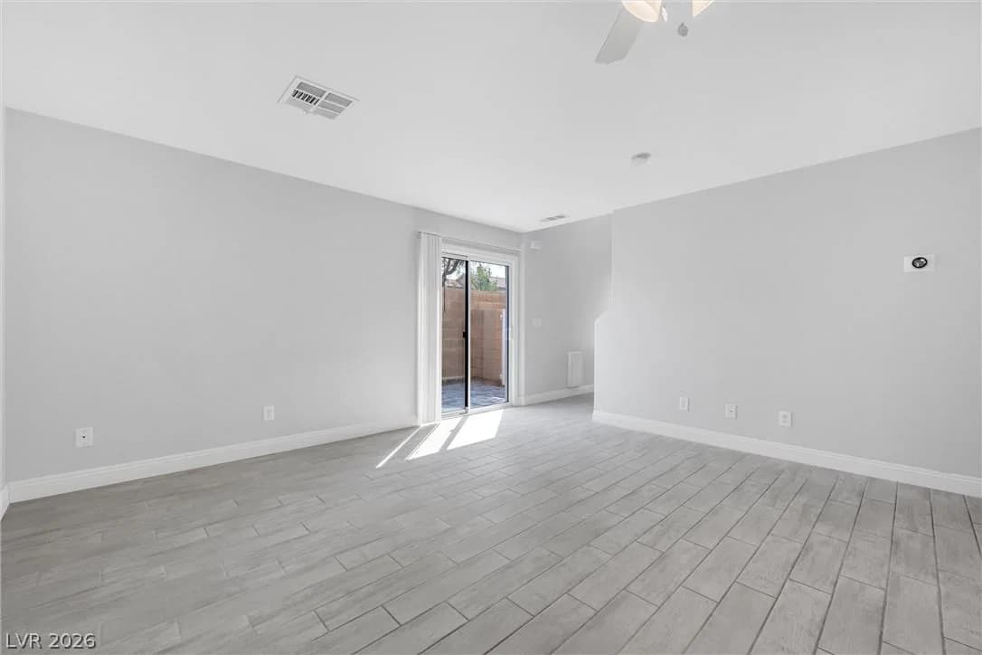 3314 Villa Fiori Avenue photo 5