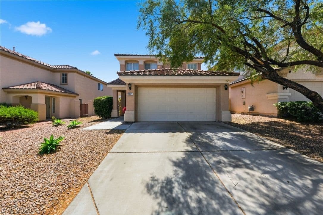 9825 Via Delores Avenue photo 2