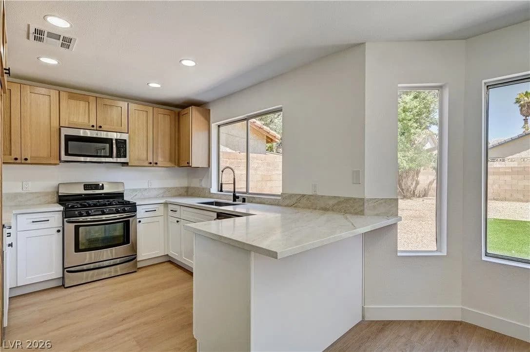 2840 Preciso Lane photo 4