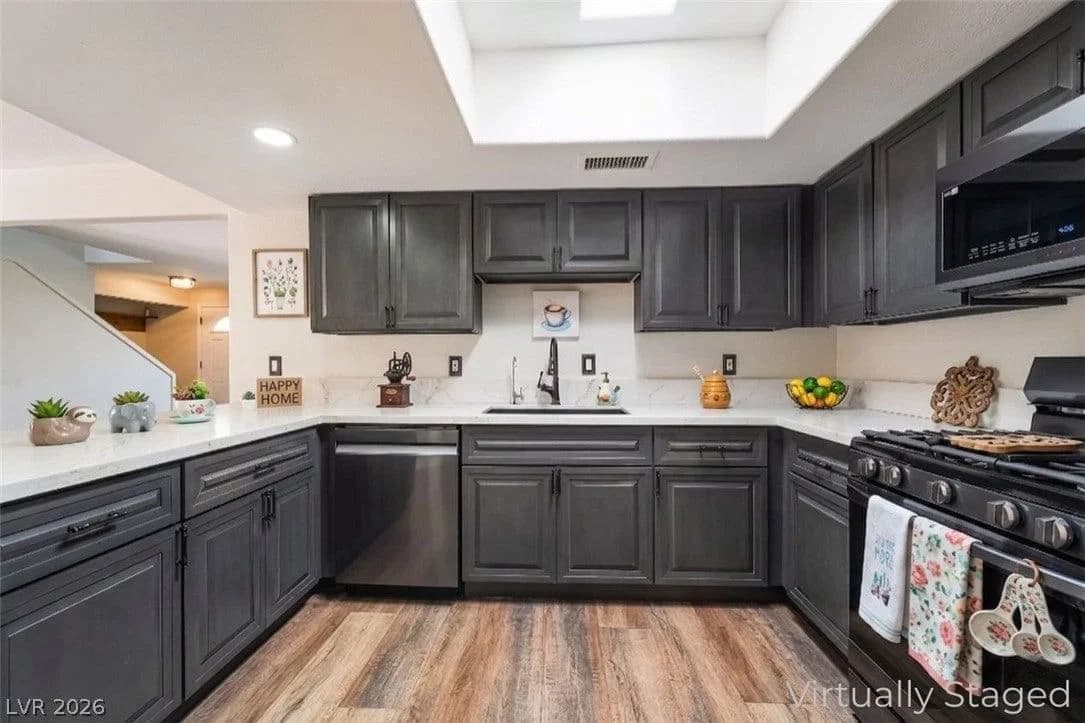 3750 Pilgrim Street photo 5