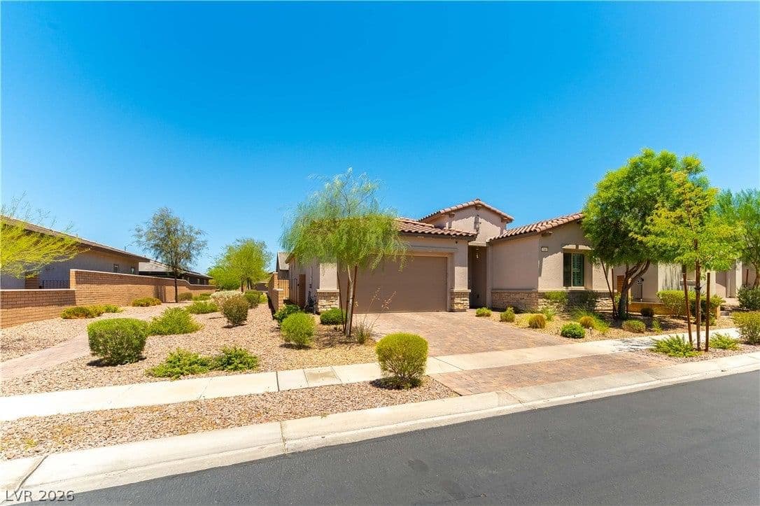 740 Omaggio Place photo 3