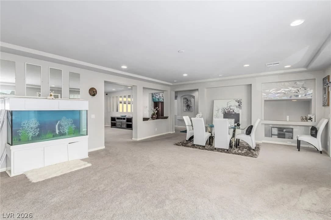 10176 Cascadia Creek Street photo 5