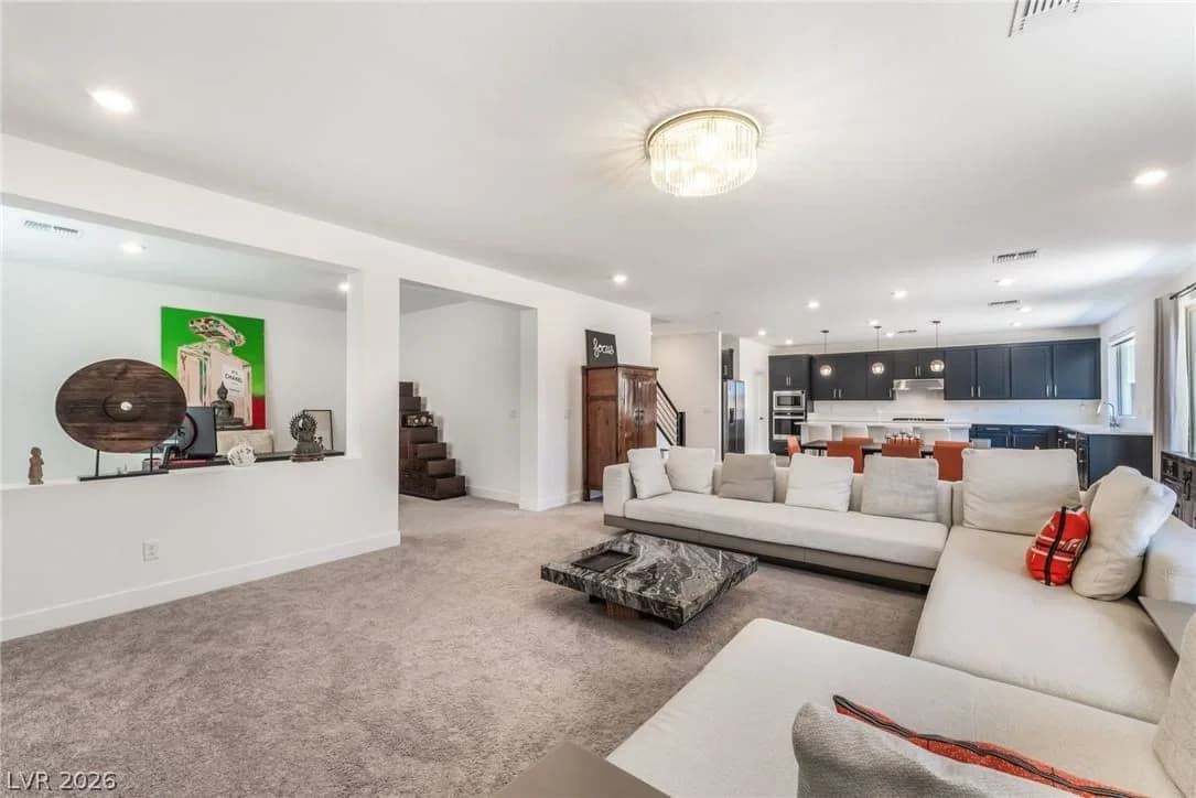 10114 Kettle Valley Street photo 2
