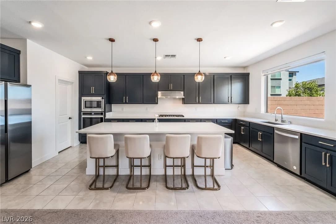 10114 Kettle Valley Street photo 4