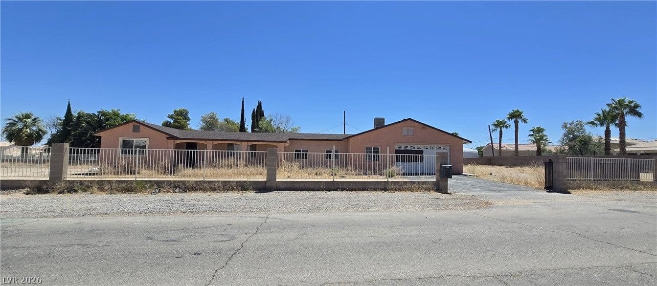 5785 Russell Road