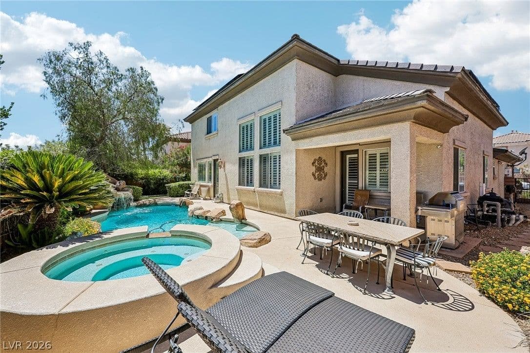 834 La Sconsa Drive photo 3