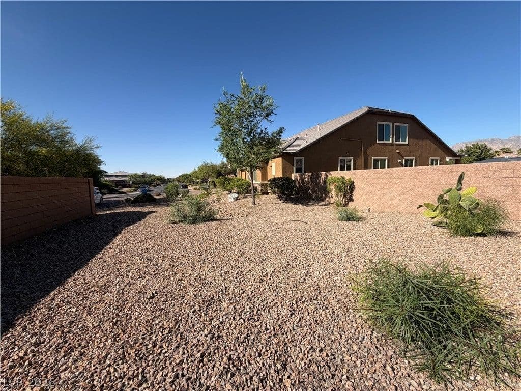 4895 Al Carrison Street photo 4