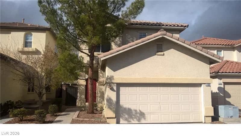 1109 Storke Lane photo 3