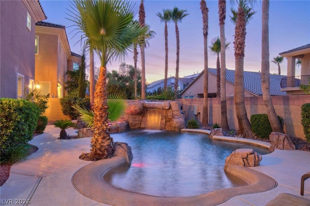 5664 Heather Breeze Court photo 4