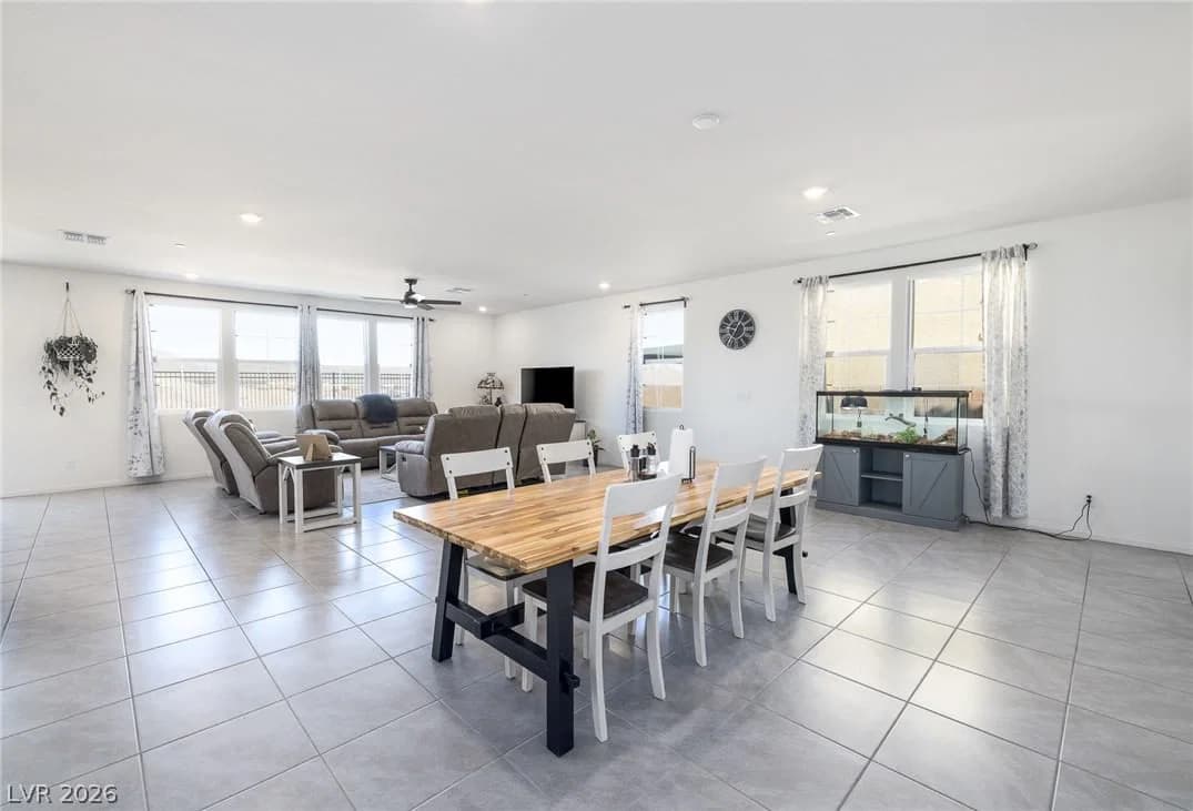 2785 Gallarate Drive photo 4