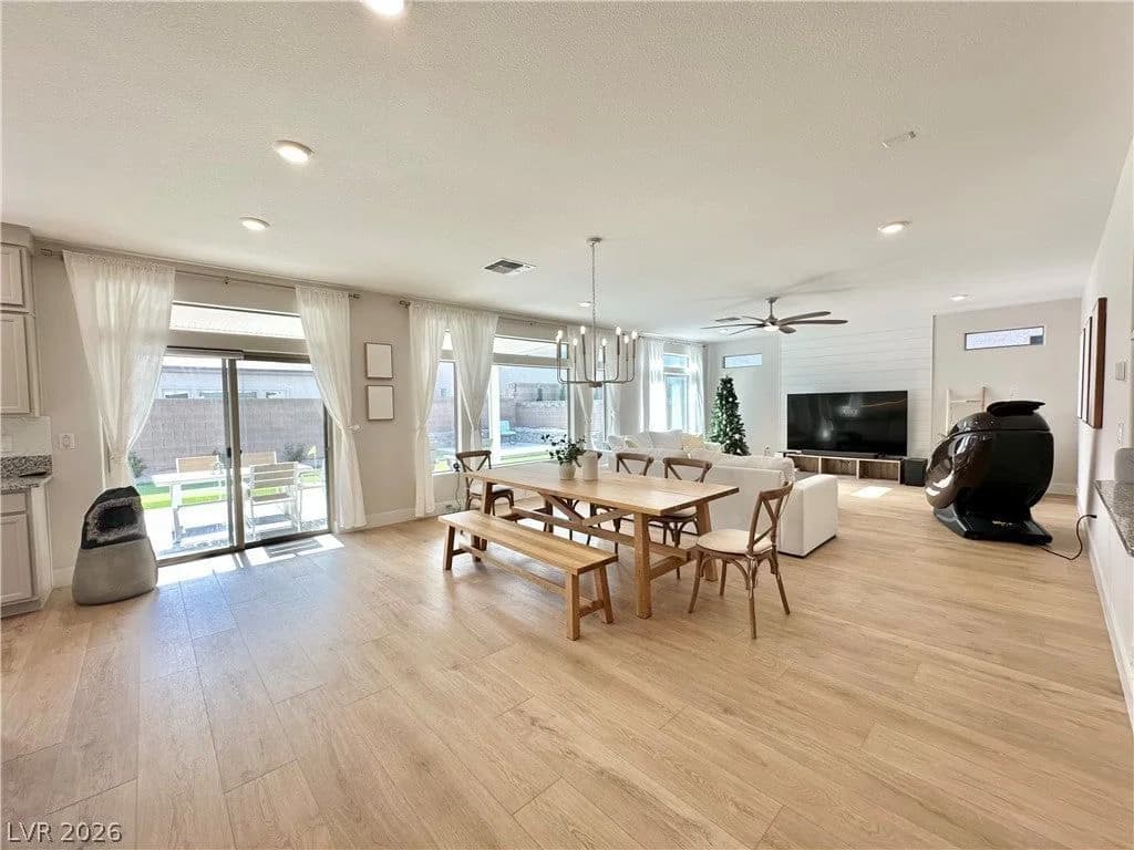 7139 Grace Estate Avenue photo 3