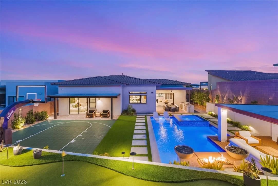 397 Vista Sunset Avenue