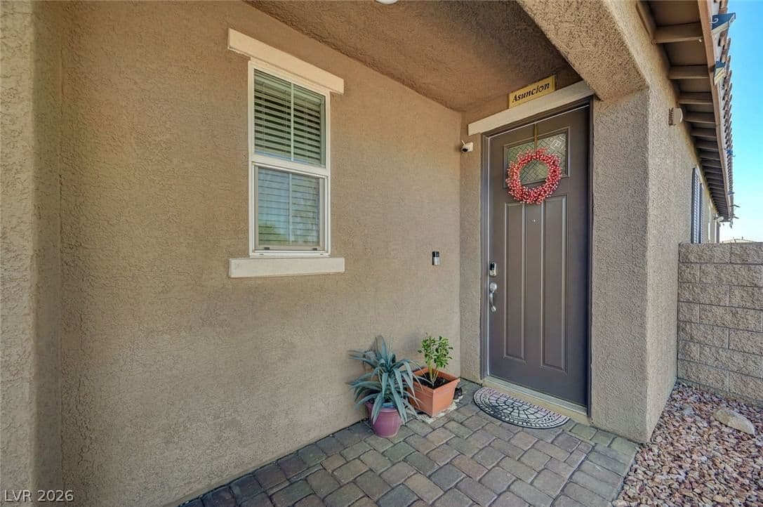 978 Spiracle Avenue photo 5