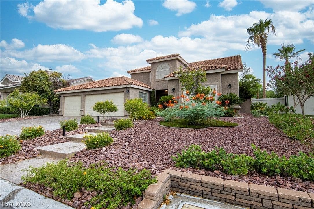 5205 Sandy Cactus Lane photo 2