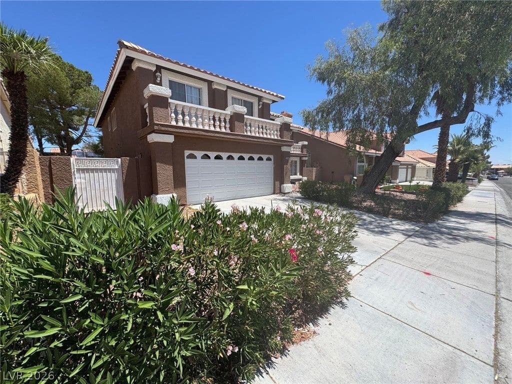 8240 Tivoli Cove Drive photo 3