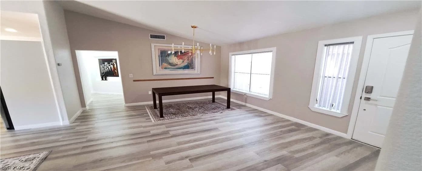 10033 Woodhouse Drive photo 3