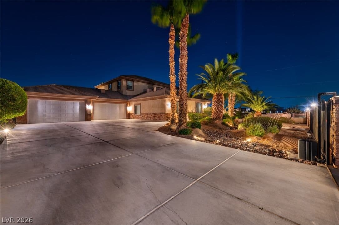 5870 OQUENDO Road photo 5