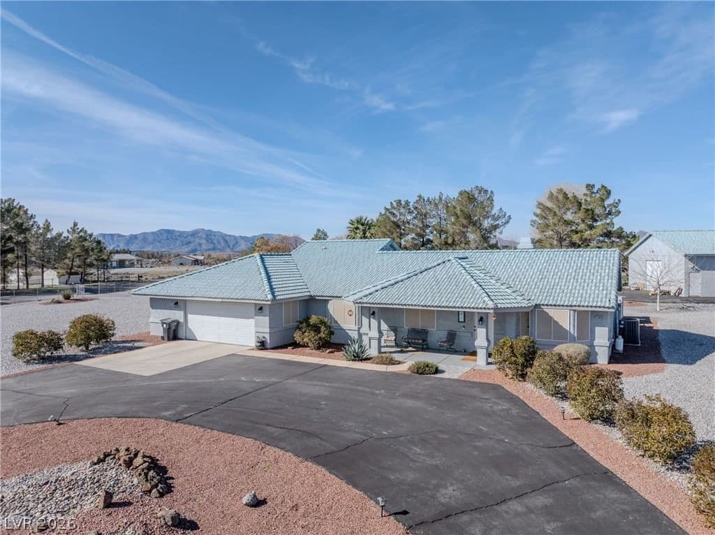 2060 Red Rock Drive