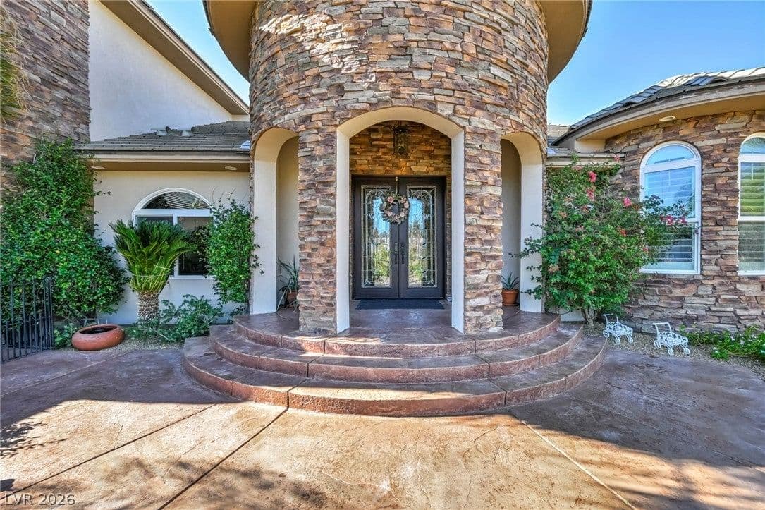 920 Santa Ynez Avenue photo 3