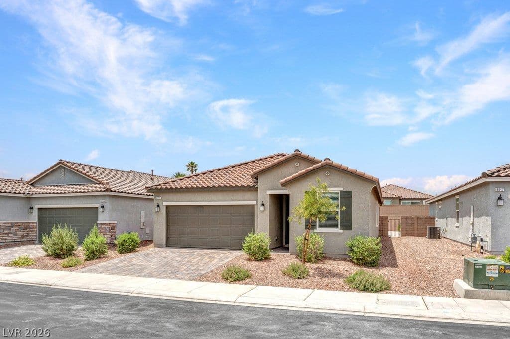 8955 Marigold Creek Street photo 3