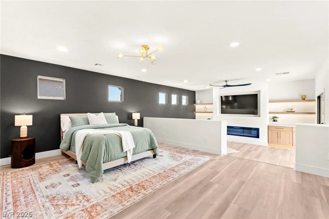 53 Evvie Court photo 2