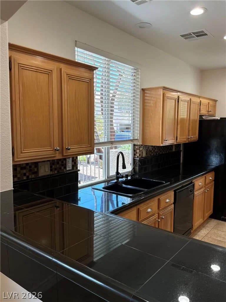 2413 Brockton Way photo 4