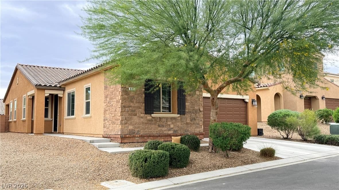 821 Fox Mountain Court