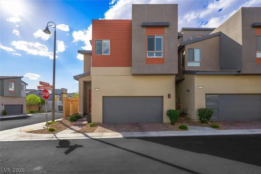 3362 Santa Verdiana Street photo 2