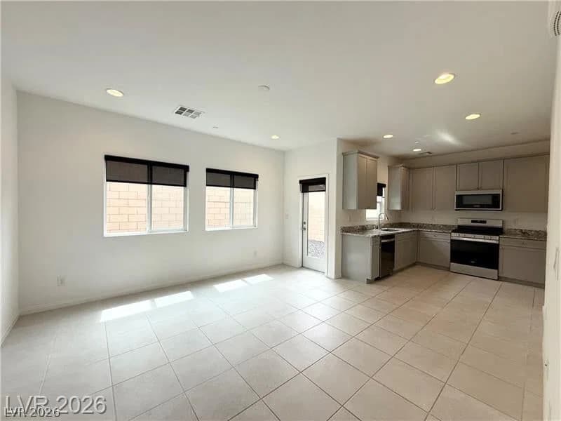 69 Ella Ashman Avenue photo 3
