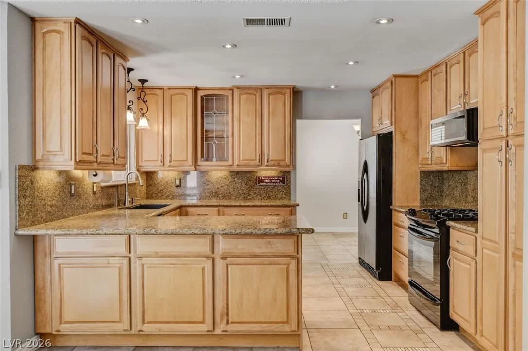 1827 Escondido Terrace