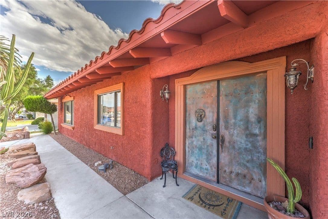 4411 Paseo El Rio Drive photo 4
