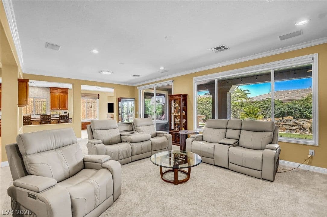 4648 Riva De Romanza Street photo 4