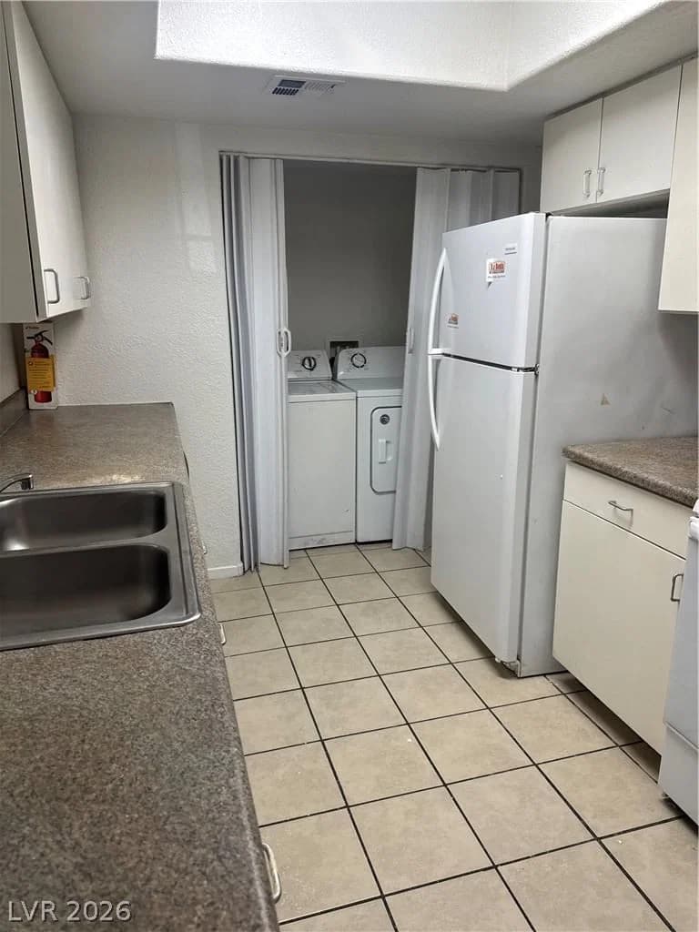 6990 Dunsbach Way photo 5